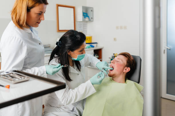 Best Emergency Treatment for Toothache in Royal Palm Estates, FL